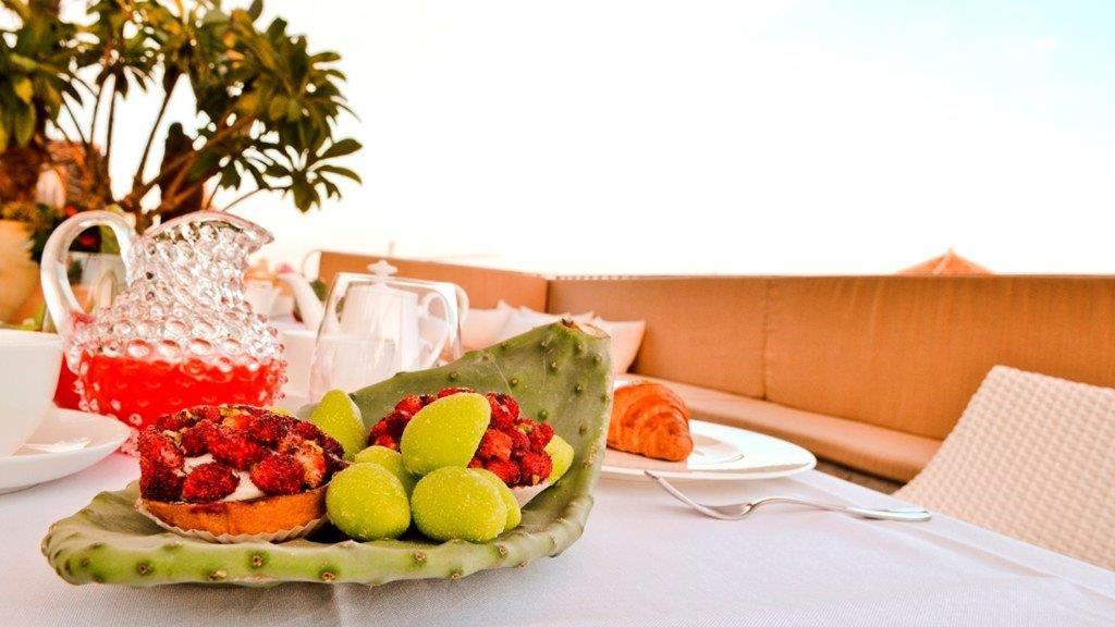 Asmundo Di Gisira Hotel Катания Екстериор снимка