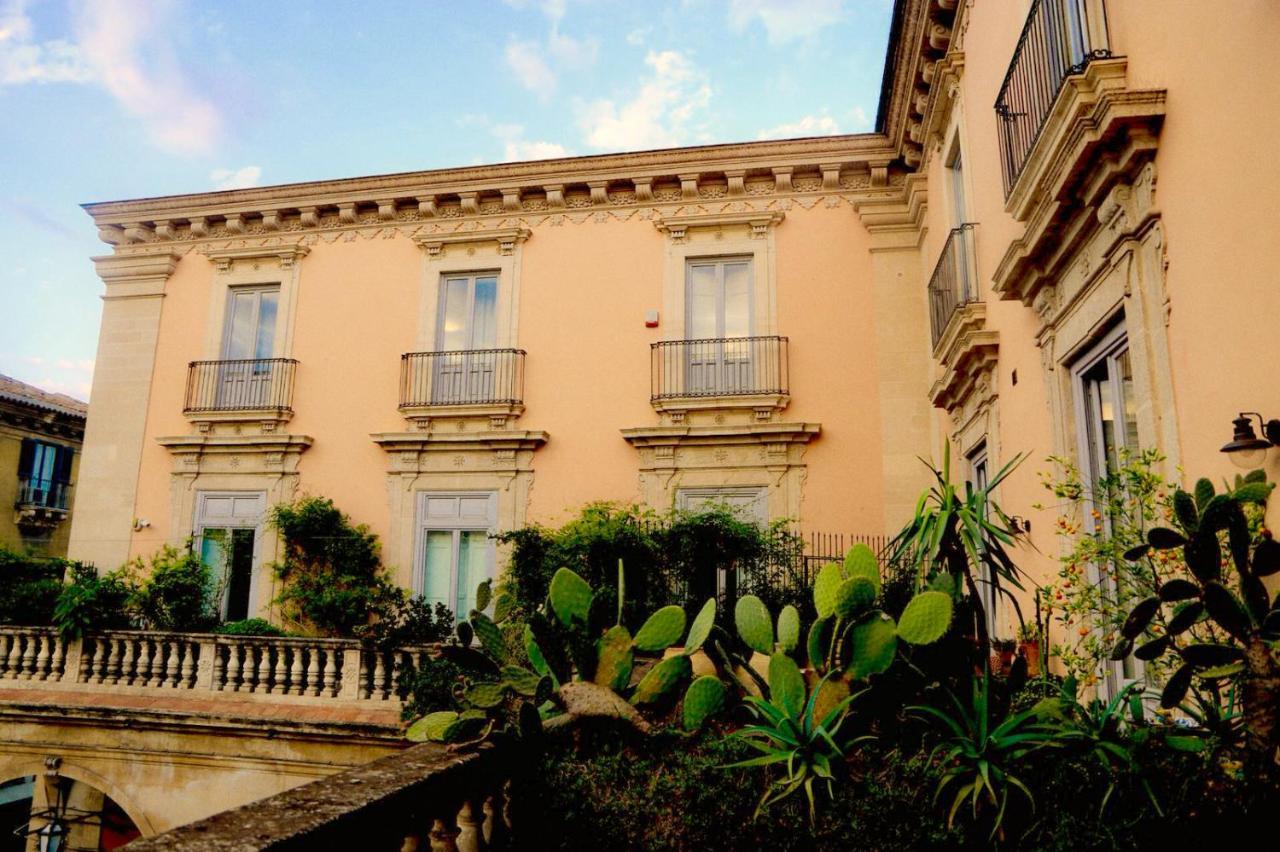 Asmundo Di Gisira Hotel Катания Екстериор снимка